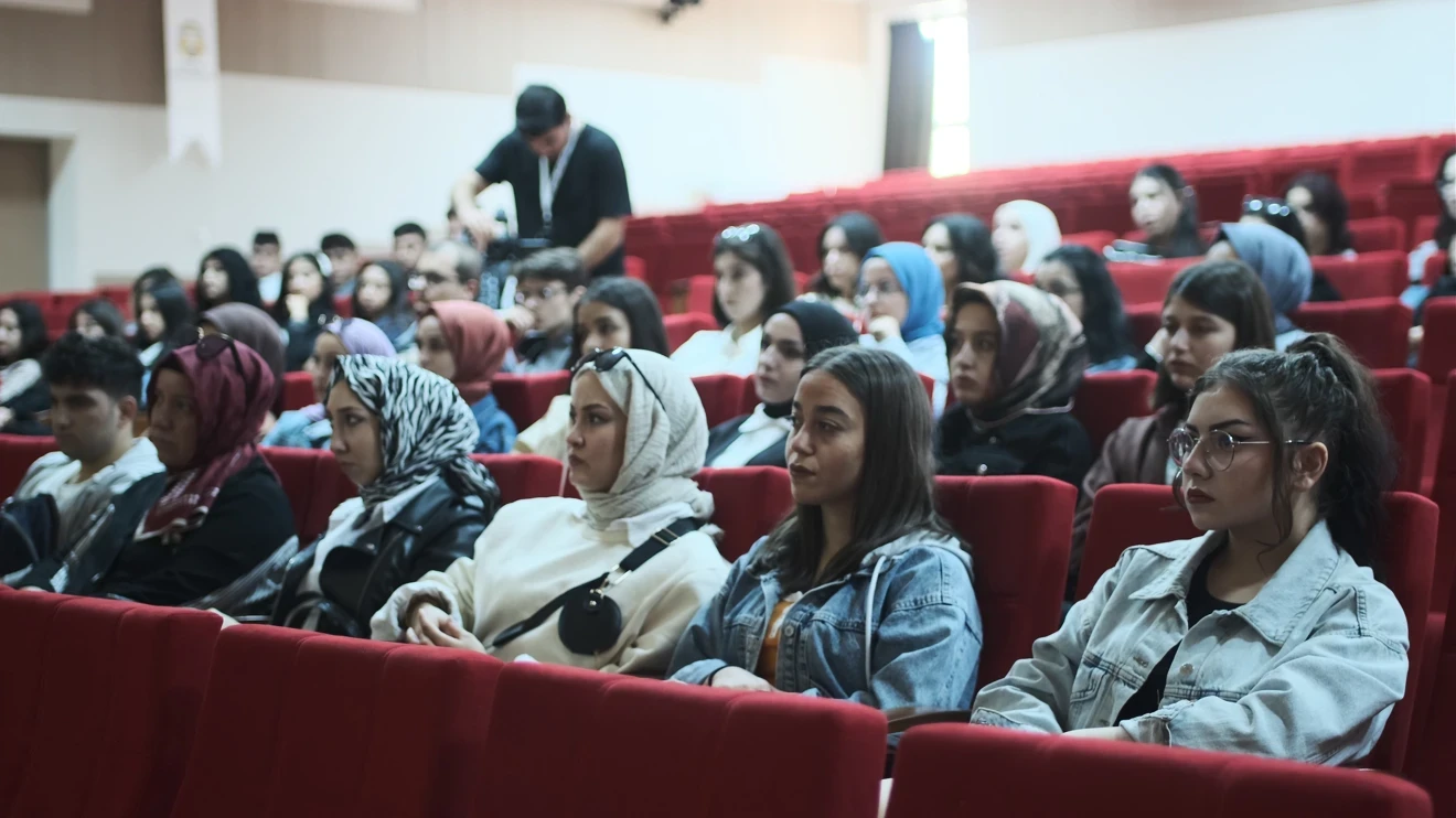 İletişim Fakültesi oryantasyon eğitimi tamamlandı